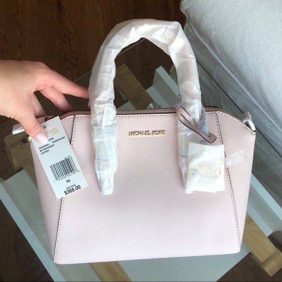 Michael Kors Handbags - Michael Kors Light Pink Leather Satchel💗
